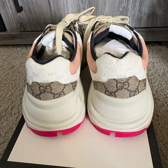 Gucci Women's Pink and Navy Sneakers - Picture 3 of 5